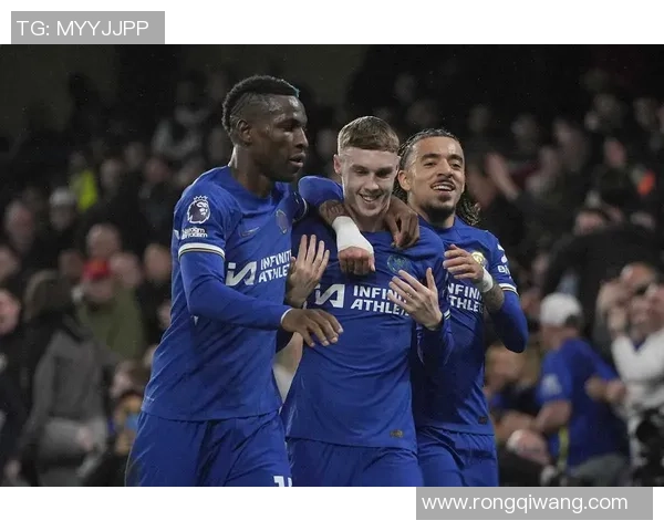 国王杯精彩对决切尔西逆转曼联红牌争议引发全场热议