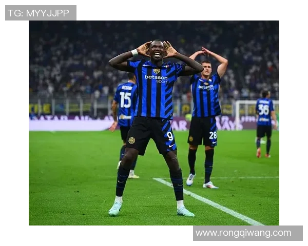 国米逆转曼城夺冠补时绝杀点燃全场激情与转会风波